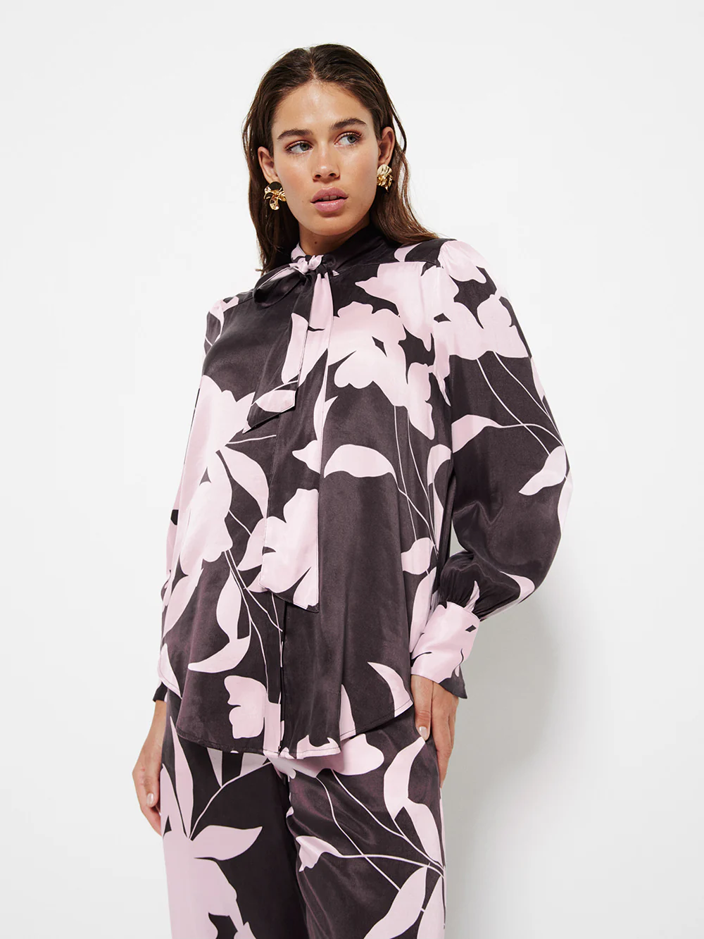 The Tie Front Print Shirt - Image 2