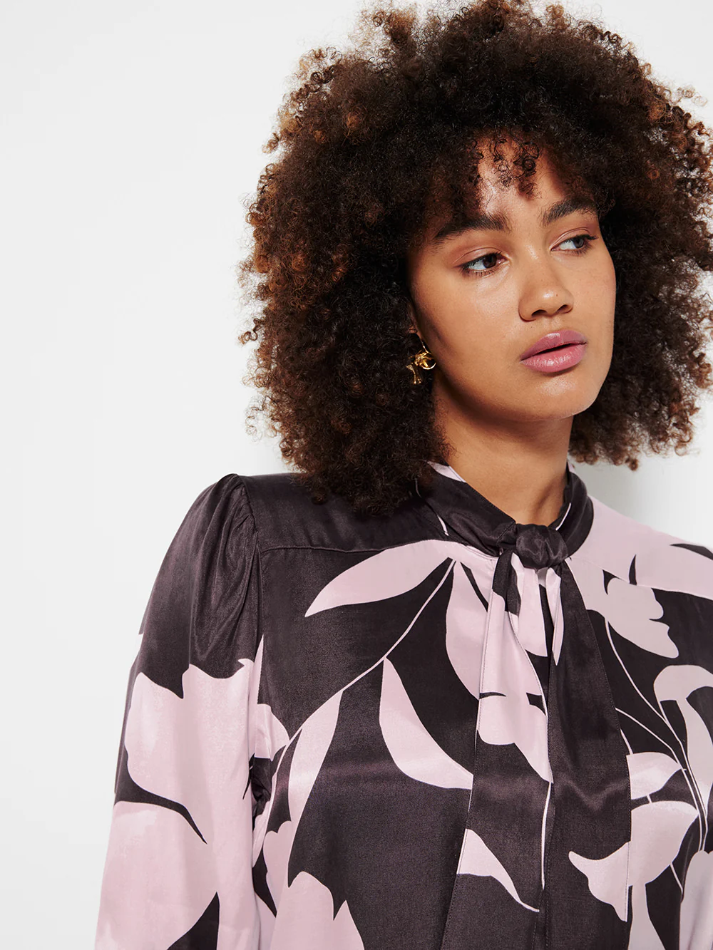 The Tie Front Print Shirt - Image 6