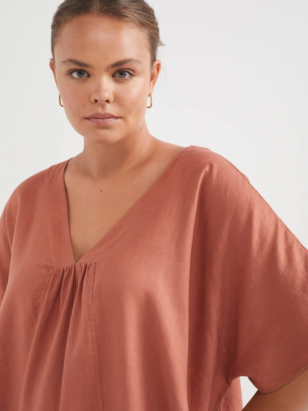 The V-Neck Linen Kaftan Dress - Image 10