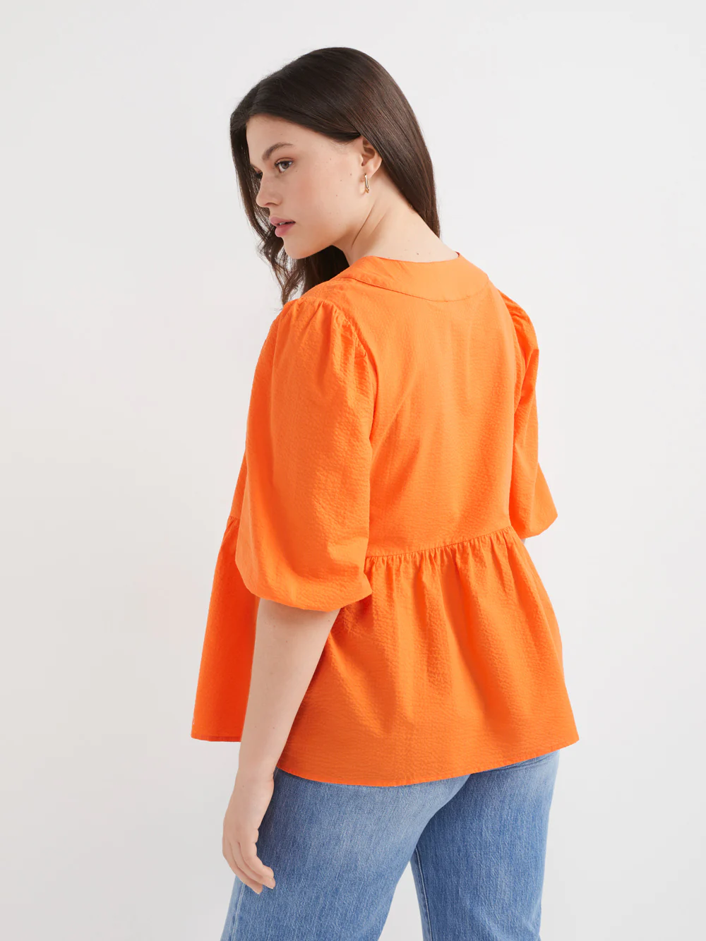 The V-Neck Seersucker Top - Image 4
