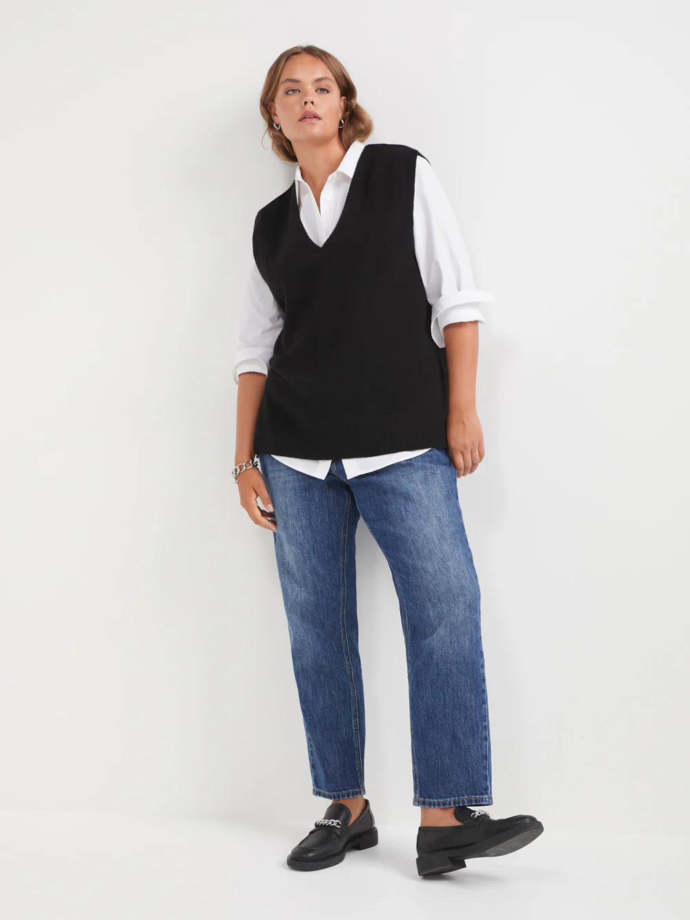 The V Neck Vest - Image 5