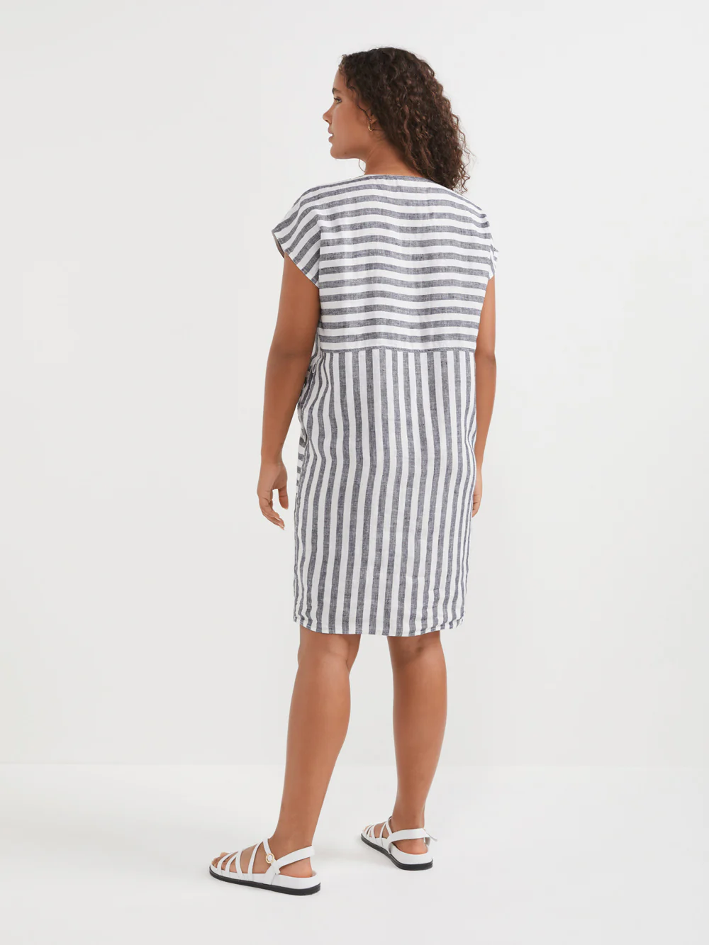 The Washed Linen Stripe Dress - Image 4