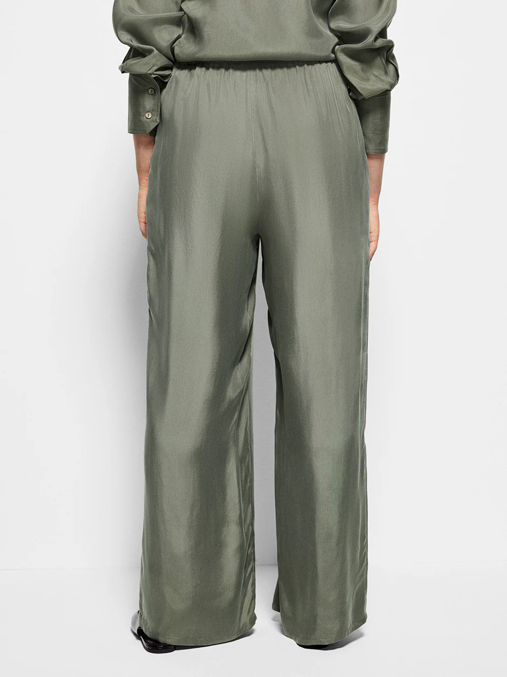 Trish Pant - Image 4
