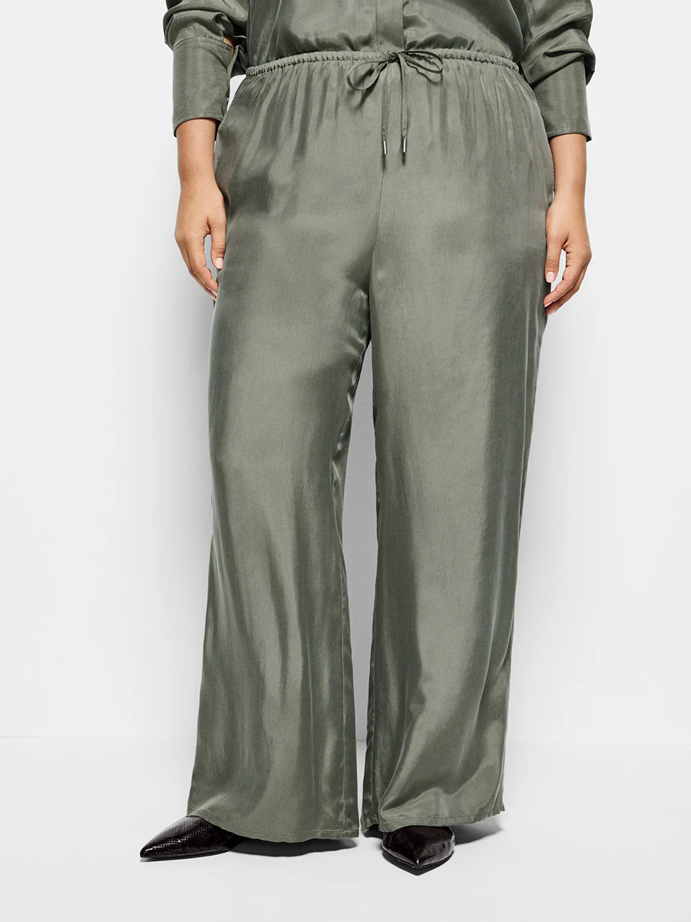Trish Pant - Image 6