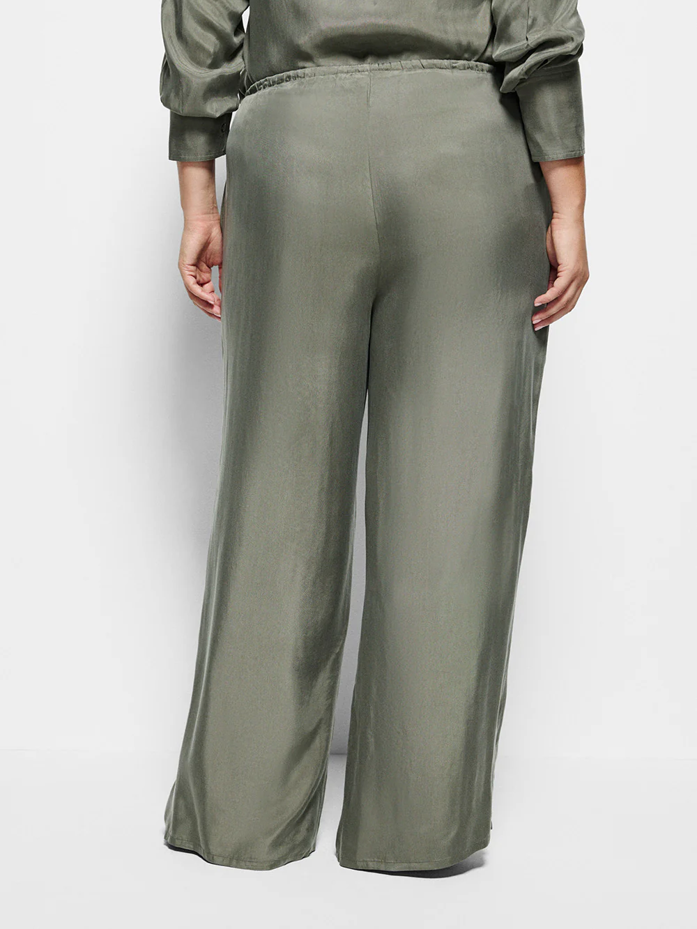 Trish Pant - Image 8