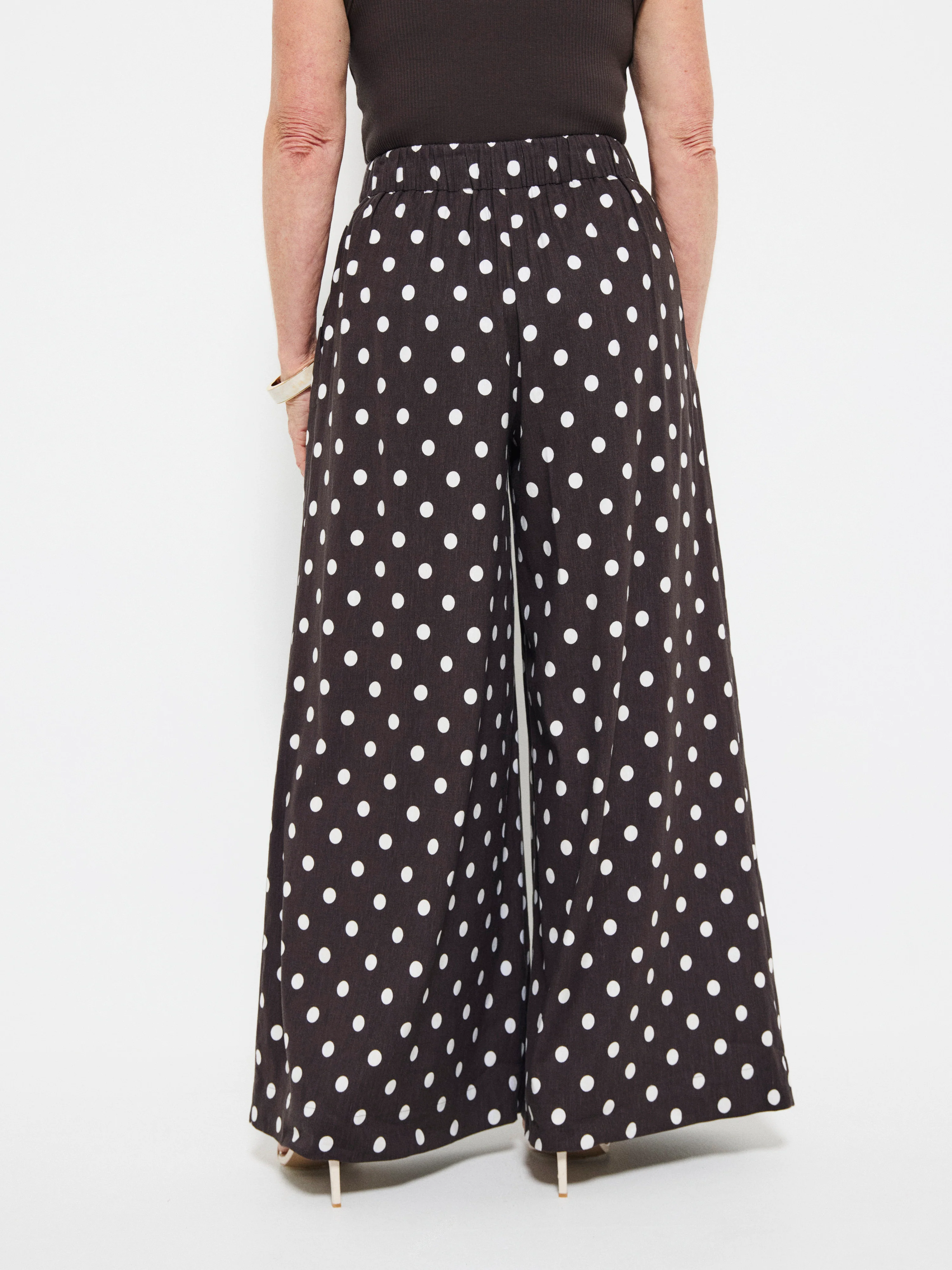 Zoe Pant - Image 3